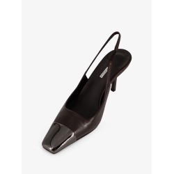 Chanel Andreja Nemesi Sacher leather décolleté