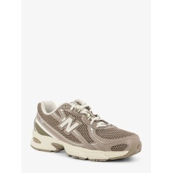 740 mesh sneakers with leather inserts