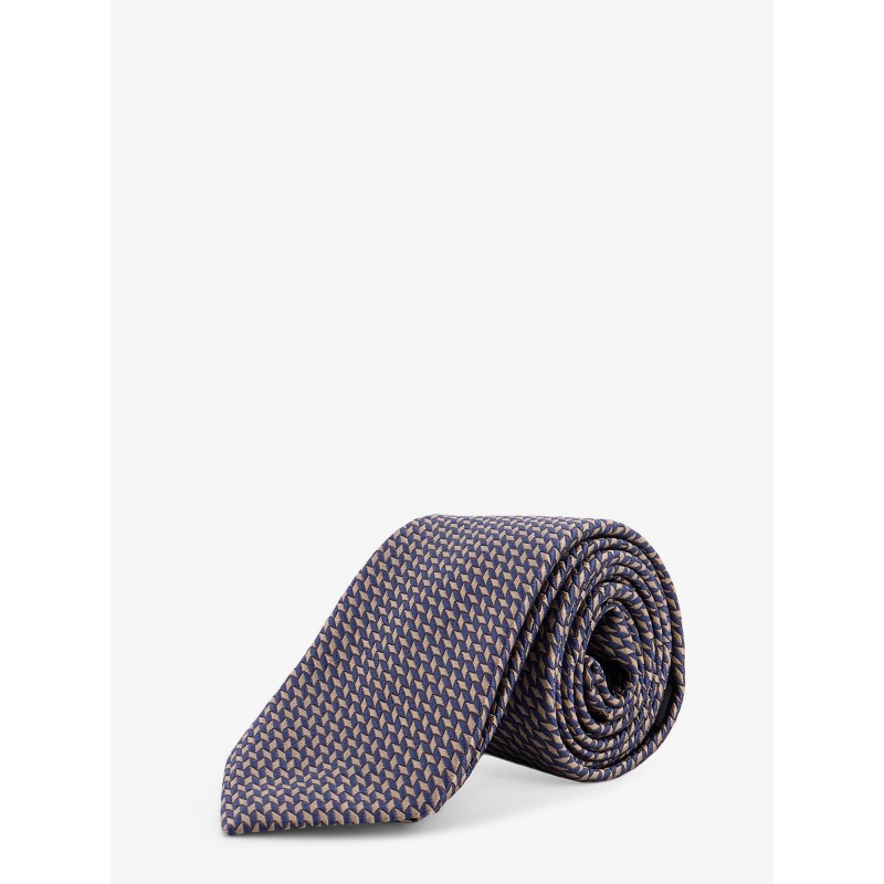 Silk tie