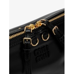 Leather shoulder bag