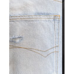 Distressed Jeans
