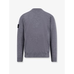 Certified virgin wool sweater