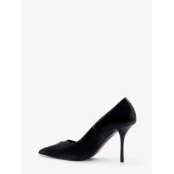 Patent leather decolleté