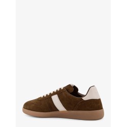 Low-top suede sneakers