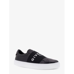 Low-top leather sneakers