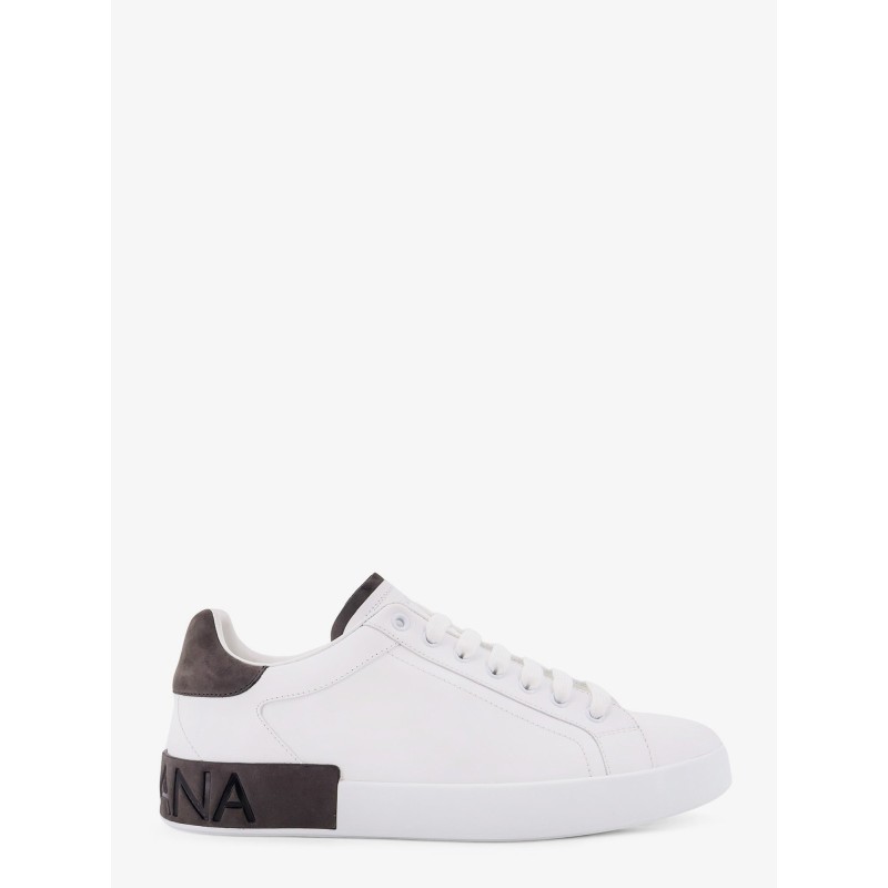 Low-top leather sneakers