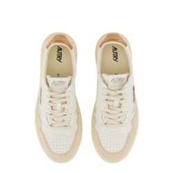 MEDALIST LOW SNEAKER