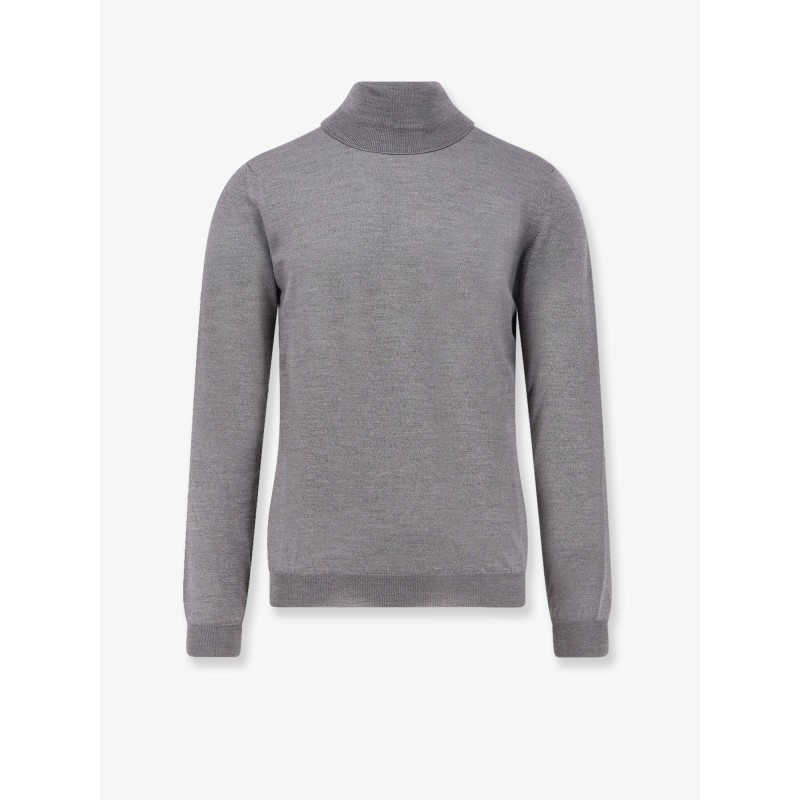 Virgin wool turtleneck