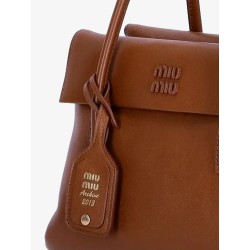 Solitaire leather crossbody bag with lettering logo on the front