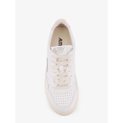Medalist leather sneakers