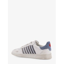 Low-top leather sneakers with denim profiles