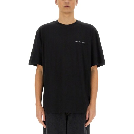 "THIS IS AUTHENTIC" MASK PRINT T-SHIRT