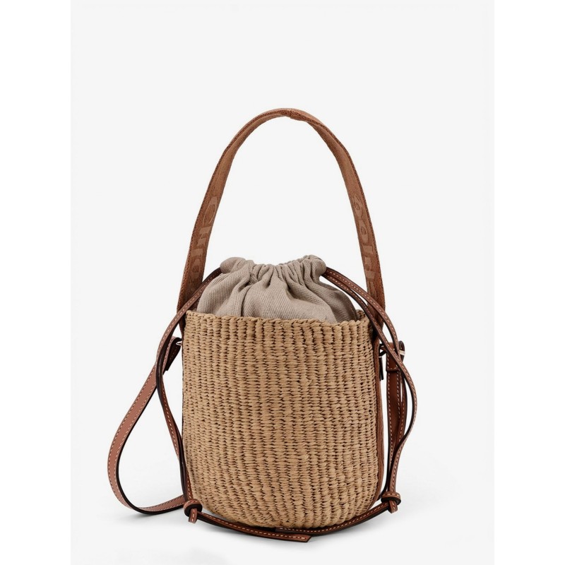 Woody raffia bucket bag