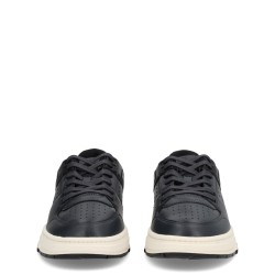 SNEAKER WITH MESH DETAILS