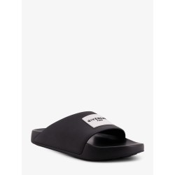 Rubber slide with logo lettering patch