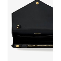 Envelope matelassé lather shoulder bag