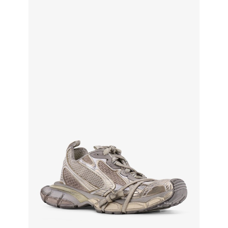 3XL low-top mesh sneakers