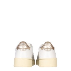 "MEDALIST LOW" SNEAKER