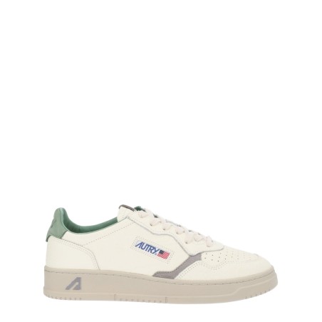 "MEDALIST LOW" SNEAKER