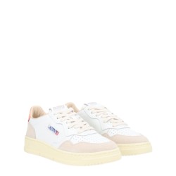 "MEDALIST LOW" SNEAKER