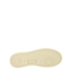 "MEDALIST LOW" SNEAKER