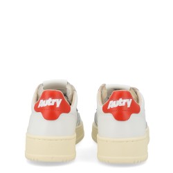 "MEDALIST LOW" SNEAKER