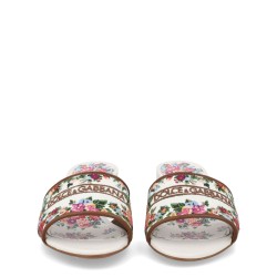 SANDAL WITH EMBROIDERY