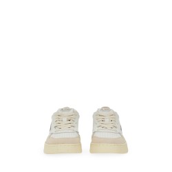 SNEAKER MEDALIST LOW