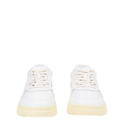 "MEDALIST LOW" SNEAKER