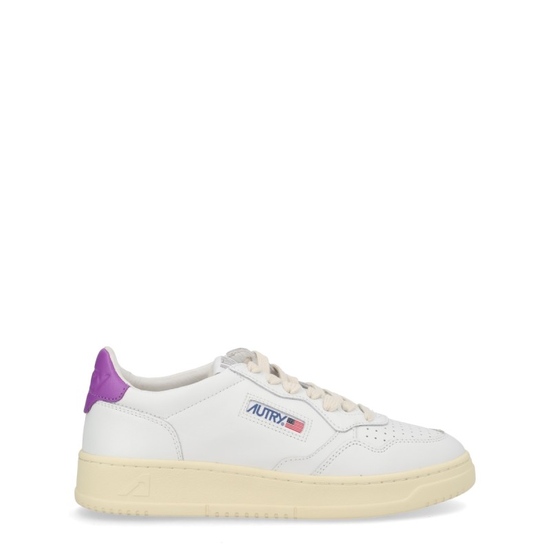"MEDALIST LOW" SNEAKER