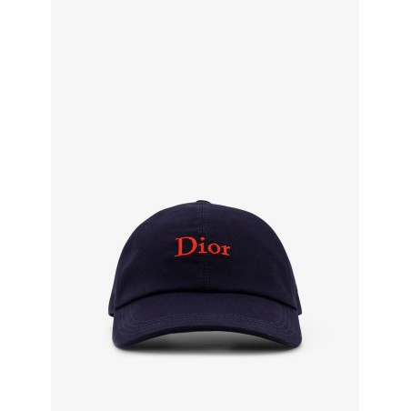 Cotton hat with embroidered logo on the front