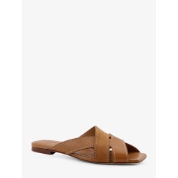 Leather sandals with suede detail