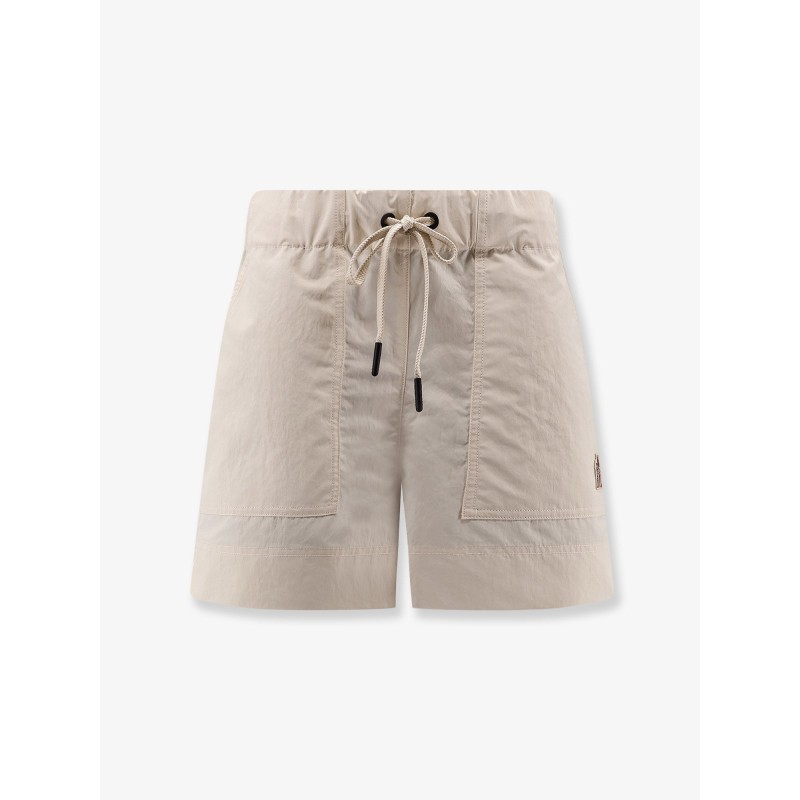 Day-Namic shorts with Logo patch