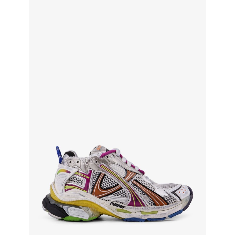 Runner low-top mesh sneakers