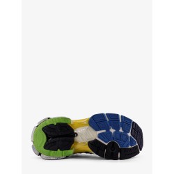 Runner low-top mesh sneakers