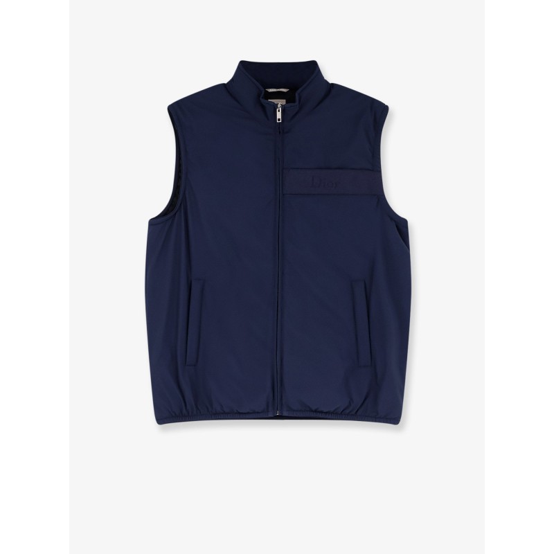 Sleeveless jacket with padding