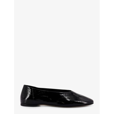 Patent leather ballerinas