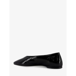 Patent leather ballerinas