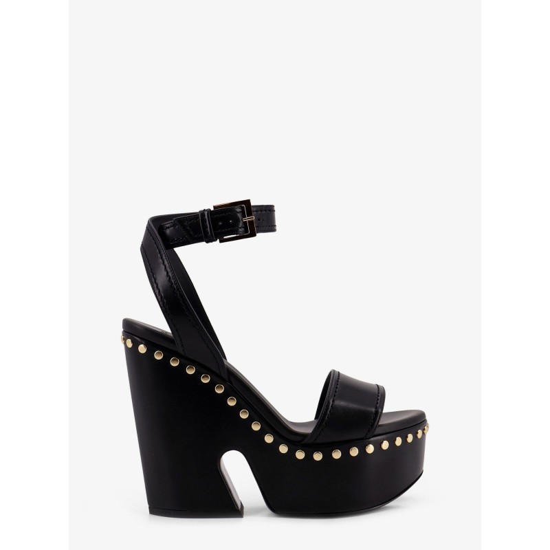 Leather sandals with studs