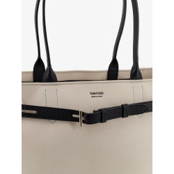 Canvas shoulder bag with engraved logo on the front