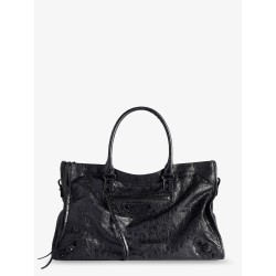 Le City Bag L leather shoulder strap with metal details