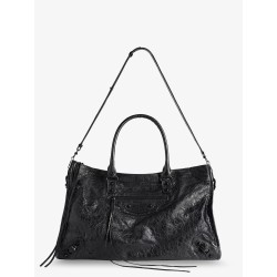 Le City Bag L leather shoulder strap with metal details