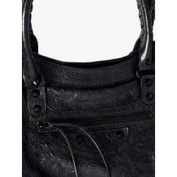 Le City Bag L leather shoulder strap with metal details