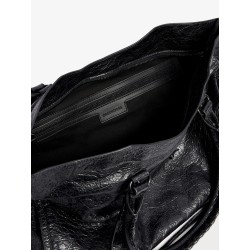 Le City Bag L leather shoulder strap with metal details