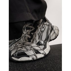 3XL Extreme Laces mesh sneakers