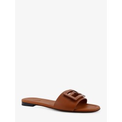 Baguette leather sandals