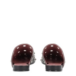 LEATHER SLIPPER WITH STUDS