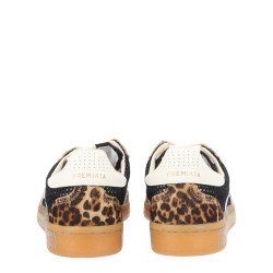 "BONNIED 8200" SNEAKER