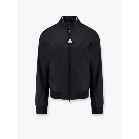 Reppe jacket with contrasting profiles