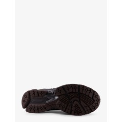 19062 mesh sneakers with logo on the side